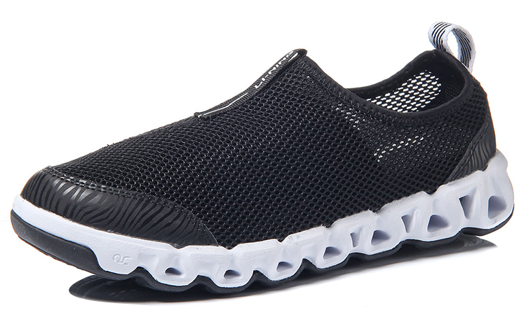 Order Li-Ning Outdoor Low ''Zwart Wit'' AHLM005-2
