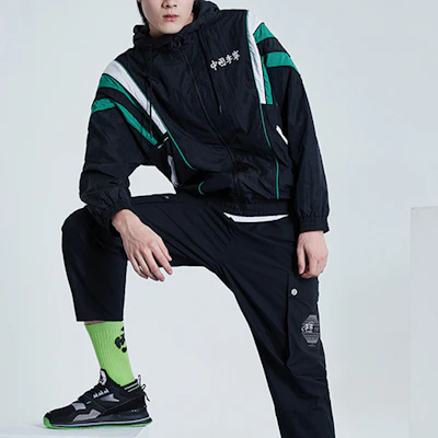 Chaqueta Sudadera Negra Deportiva Li-Ning Paris Fashion Week. AFDQ277-1 Shop Chaqueta Sudadera Negra Deportiva Li-Ning Paris Fashion Week. AFDQ277-1