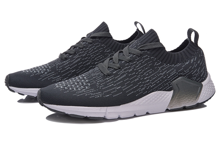 Lookbook Li-Ning Planet ''Graues Strick-Socken-Design'' AGCM213-3