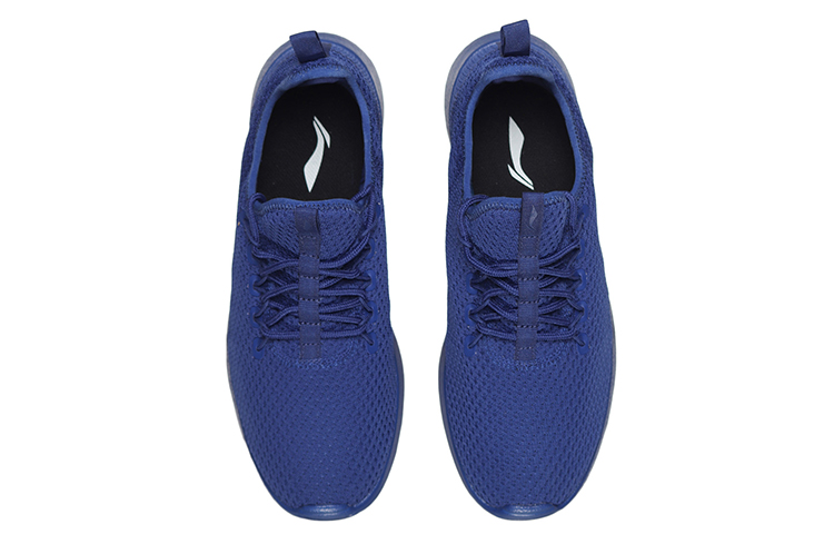Shop Li-Ning Qing Ling ''Schatz Blau'' Sneakers ARJM003-9