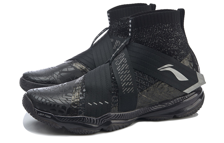 Lookbook Sepatu Latihan Tinggi Li-Ning Ranger 4.0 'Hitam' AYAP015-1