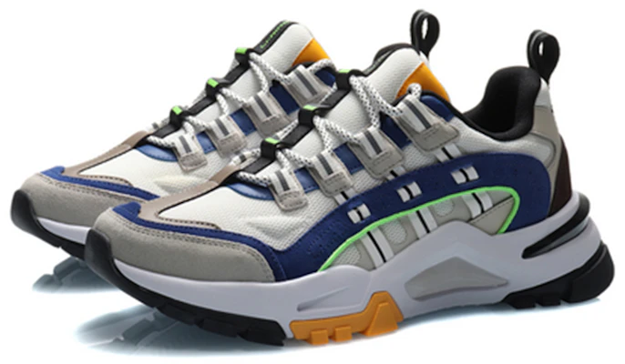 Li-Ning Reverses ''Wit Blauw'' AGCQ157-3 Lookbook Li-Ning Reverses ''Wit Blauw'' AGCQ157-3