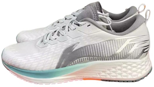 Li-Ning Rouge Rabbit 4 'Perak Putih' Sneakers ARMS021-2 Lookbook Li-Ning Rouge Rabbit 4 'Perak Putih' Sneakers ARMS021-2