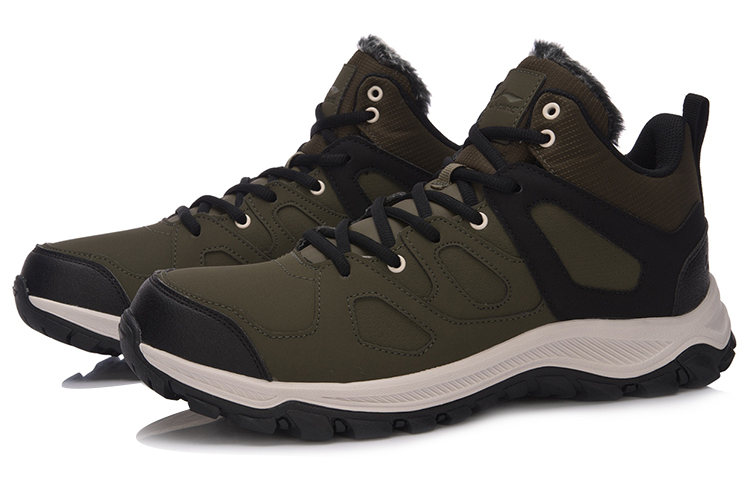 Lookbook LiNing李寧 耐磨保暖跑步鞋 軍綠色