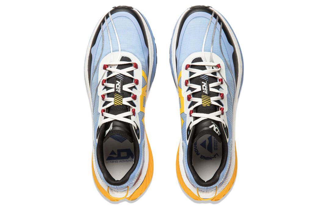 Shop LiNing李寧 的卢 耐磨透氣 低筒 跑步鞋 男款 藍黑