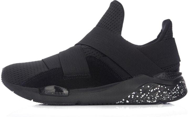li-ning-runner-low-pure-black-agcp-015-1