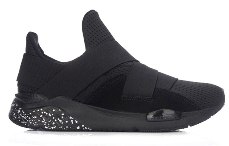 Order Li-Ning Runner Low 'Pure Black' AGCP015-1