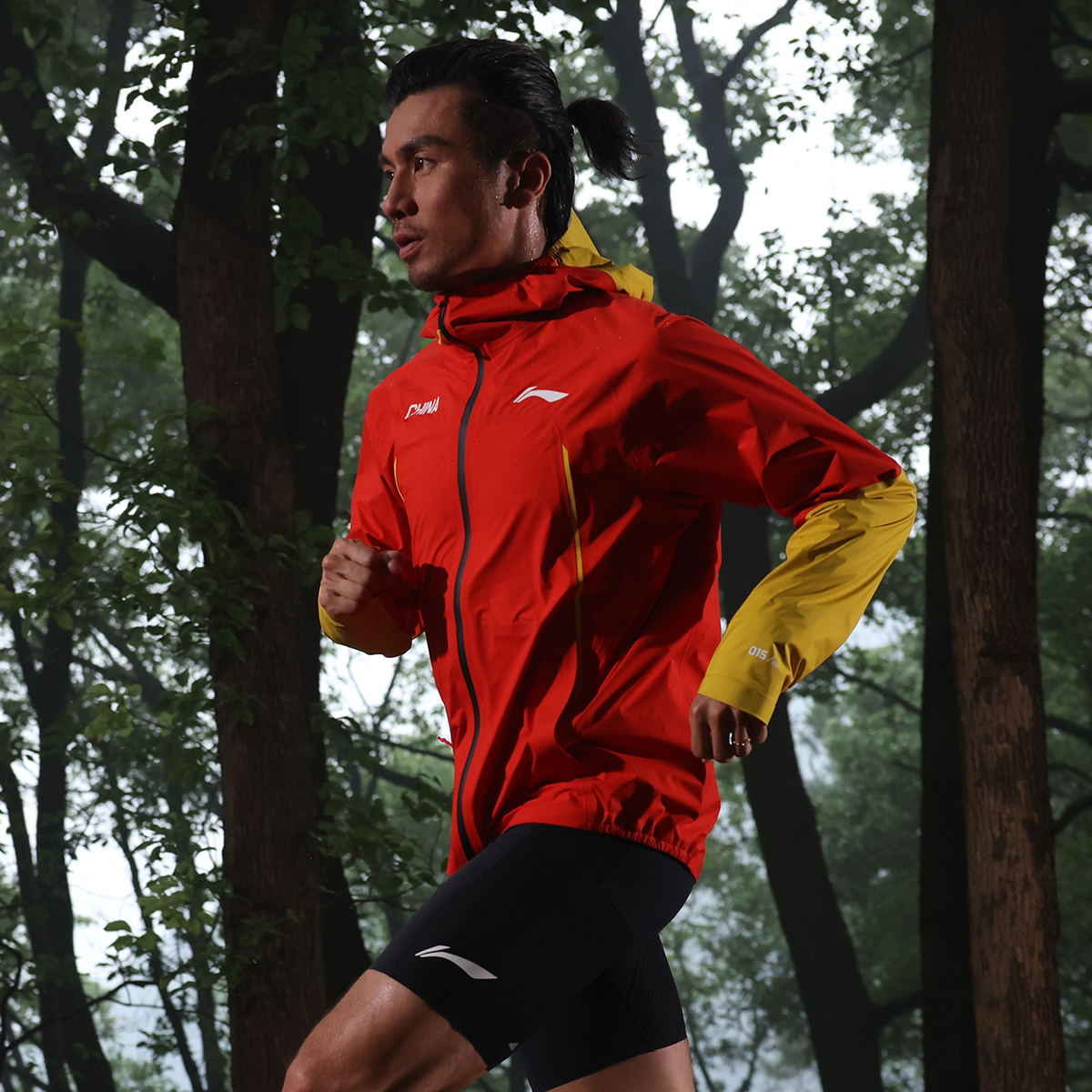 Shop Li-Ning Running Series Waterproof Windproof Breathable Jacket Unisex Red/Yellow ACFV005-4