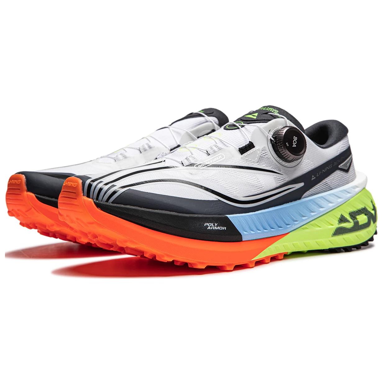 Lookbook LiNing李寧 的盧 減震耐磨 低筒 跑步鞋 男女款 白黑藍