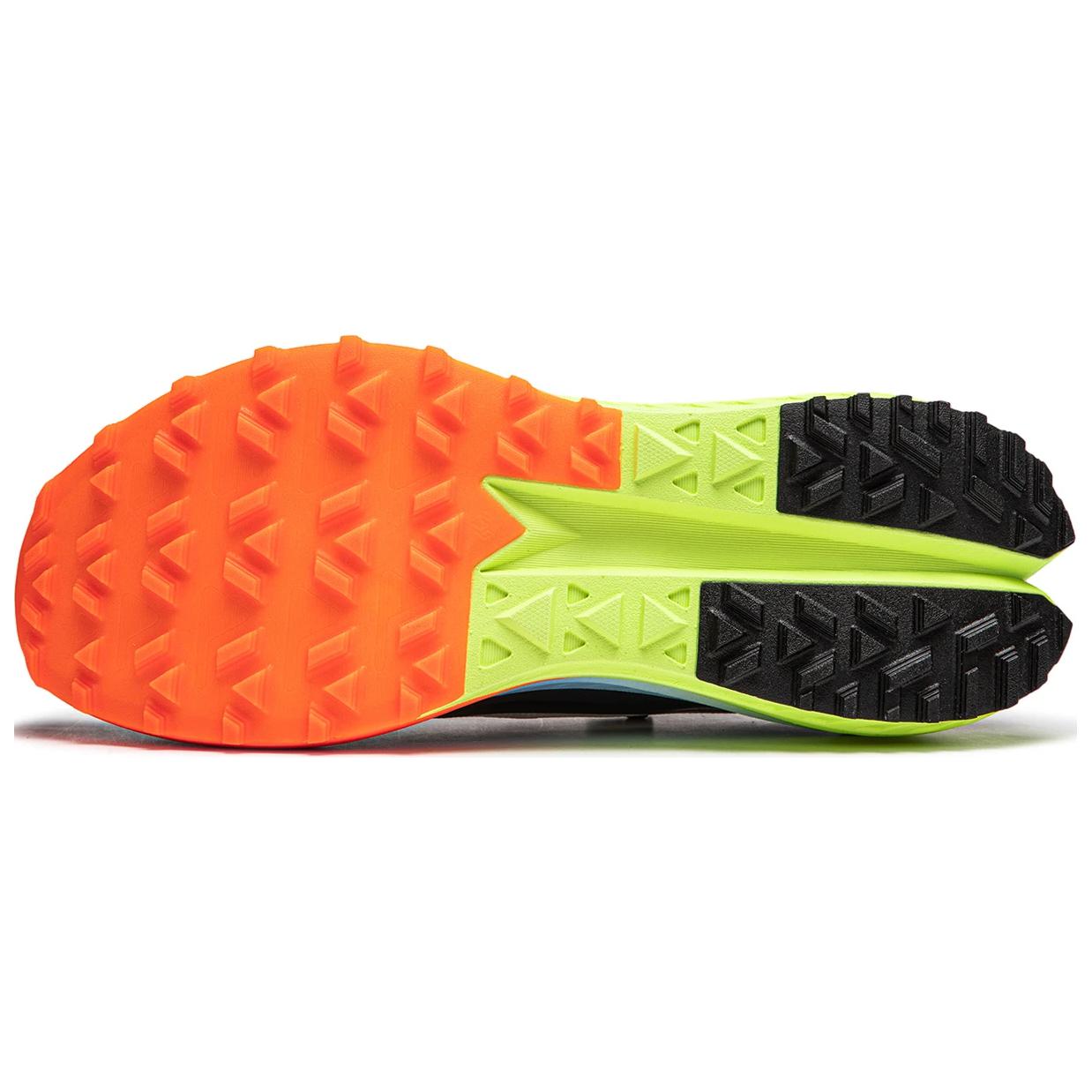 Shop LiNing李寧 的盧 減震耐磨 低筒 跑步鞋 男女款 白黑藍