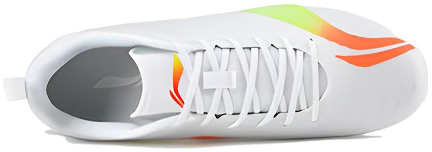 LiNing李寧 網面壓膜人造草地 減震防滑 足球鞋 男款 白色 Lookbook LiNing李寧 網面壓膜人造草地 減震防滑 足球鞋 男款 白色