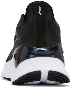 LiNing李寧 越影3.0 減震防滑耐磨透氣 低筒 跑步鞋 男款 黑銀 Lookbook LiNing李寧 越影3.0 減震防滑耐磨透氣 低筒 跑步鞋 男款 黑銀