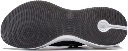 LiNing李寧 越影3.0 pro 減震耐磨 低筒 跑步鞋 男款 黑色 Lookbook LiNing李寧 越影3.0 pro 減震耐磨 低筒 跑步鞋 男款 黑色