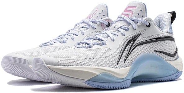 李寧 闪凌 減震耐磨 低幫 籃球鞋 男款 白藍 Lookbook 李寧 闪凌 減震耐磨 低幫 籃球鞋 男款 白藍