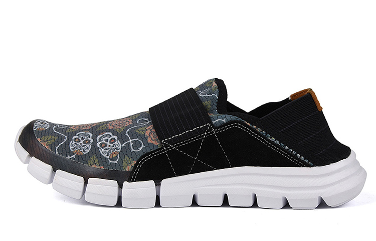 Li-Ning Slip-On 'Black White' ARKL009-4