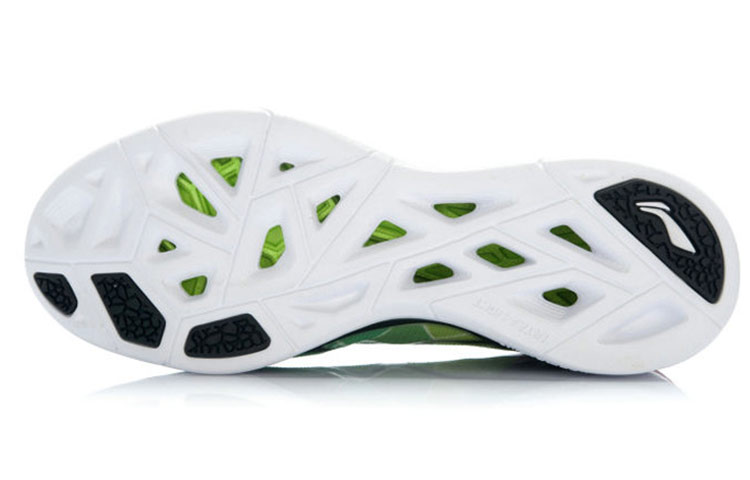 Shop Sneakers Li-Ning Low-Top 'Hitam' ARBJ013-1