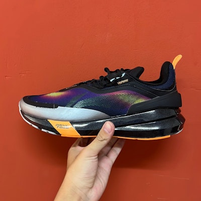 李寧星耀Shield跑鞋 Buy 李寧星耀Shield跑鞋