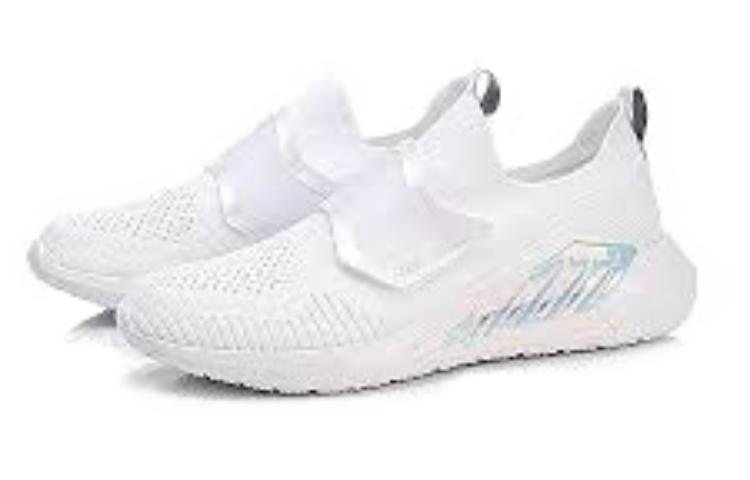 Lookbook 李寧スターリット「ホワイト」(Lining Sutāritto "Howaito") AGLN025-1