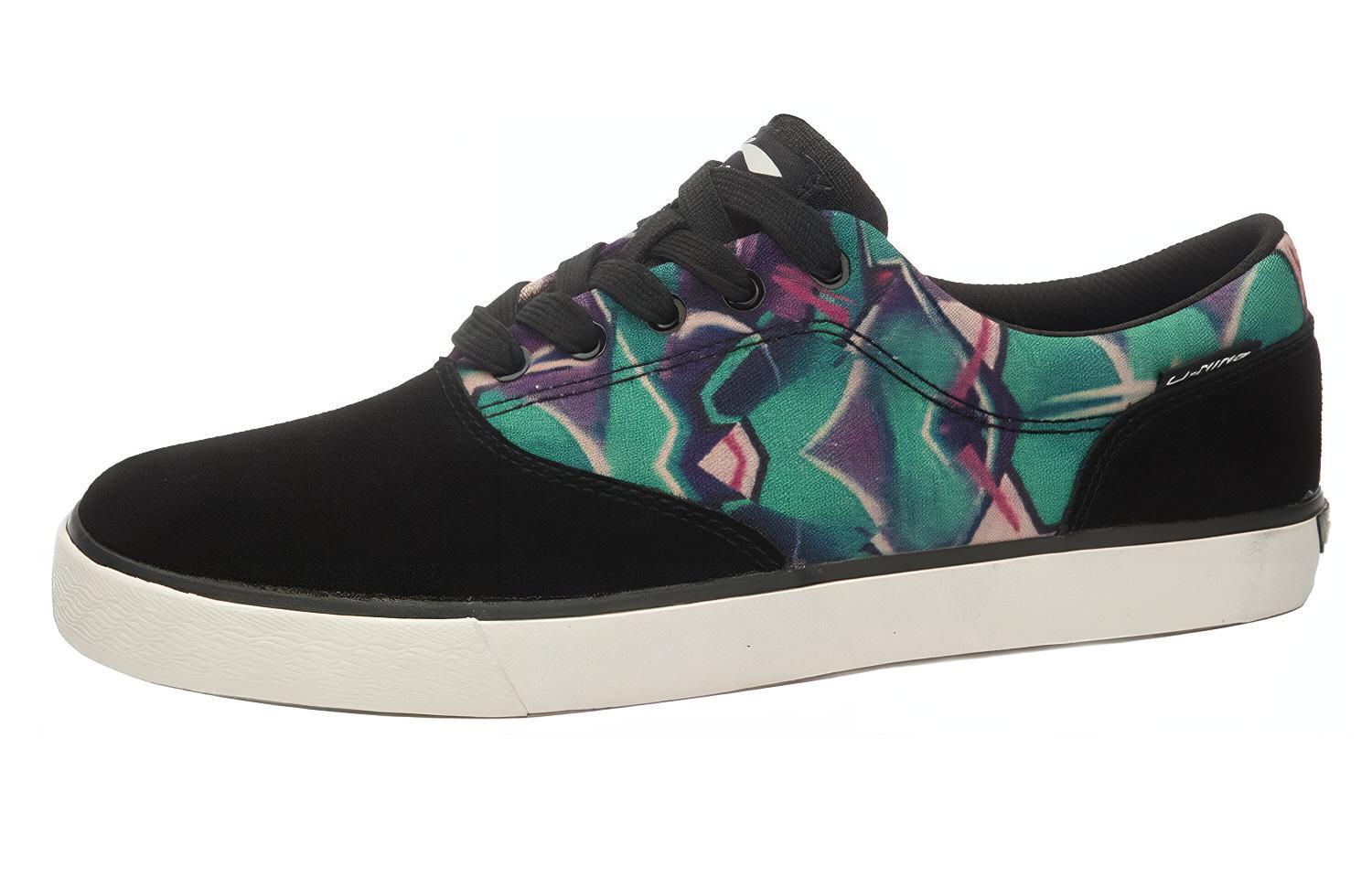 Order Li-Ning Street 'Hitam Hijau' ALAL157-4