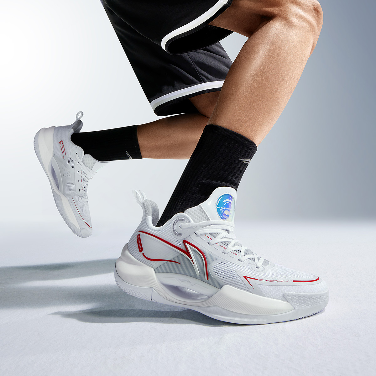 Details for 李寧超軽V2「元年白」 ABAT029-3