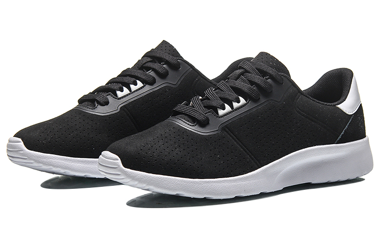 Lookbook Kasut Lari Ringan Li-Ning 'Hitam Putih' AGCN101-4