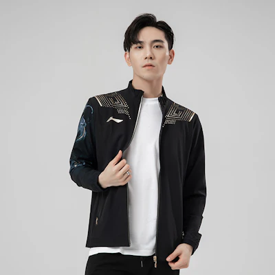 Chaqueta Negra Reflectante Li-Ning Serie Tenis de Mesa Letra Impresa AYYR437-2 Details for Chaqueta Negra Reflectante Li-Ning Serie Tenis de Mesa Letra Impresa AYYR437-2