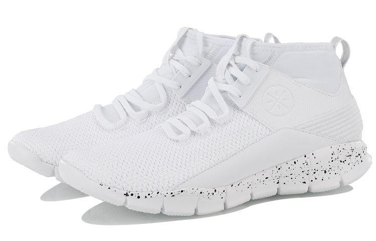 Lookbook Sepatu Basket Latihan Li-Ning 'Putih' ABCN019-2