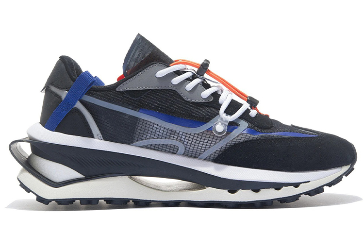 Order Li-Ning Universe Premium 'Hitam' Sneakers AZGS005-3