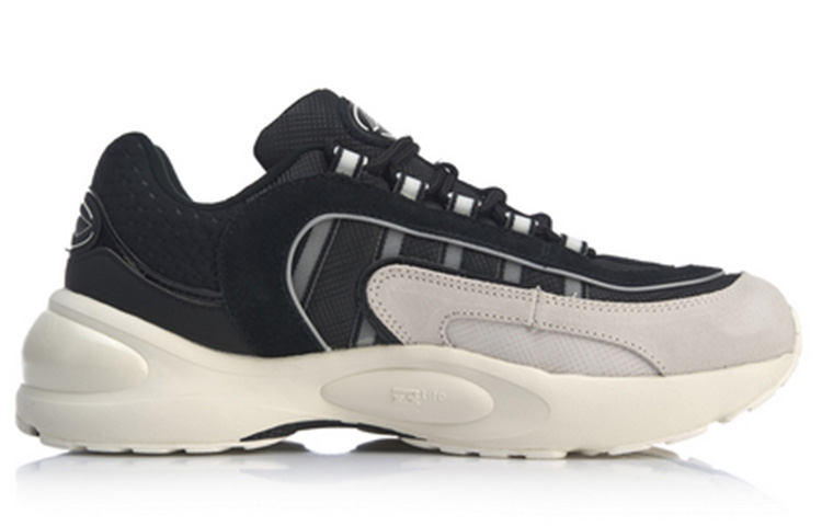 Order Li-Ning V8 'Putih Hitam' Sepatu ARHP241-2