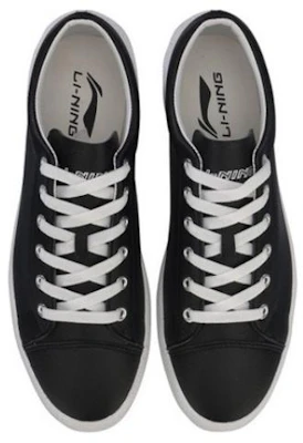 LiNing李寧 Vulc Lite 耐磨經典休閒鞋 黑白 Lookbook LiNing李寧 Vulc Lite 耐磨經典休閒鞋 黑白