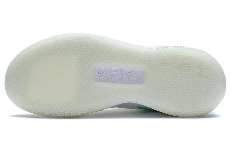 Shop 李宁韦德全城10 x 漫威 '标准白' ABAS079-1