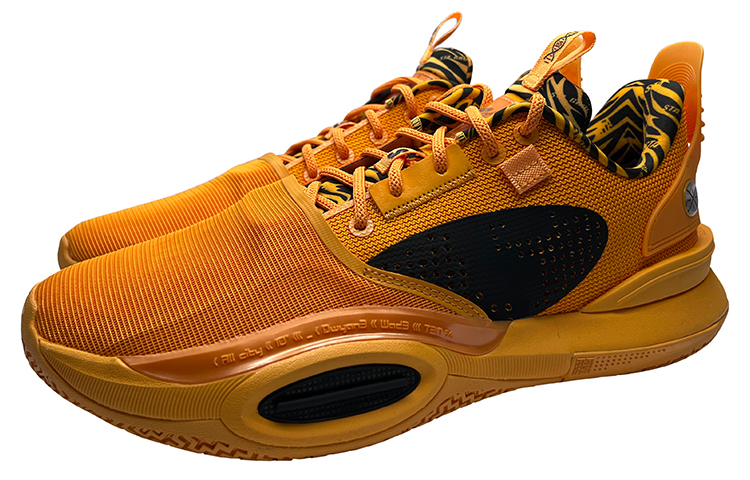 Lookbook 리닝 웨이드 올 시티 10 x STA '블랙 옐로우' ABAS077-1