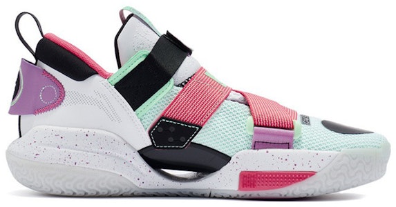 Li-Ning Wade All City 9 V2 'Putih Canna Merah' ABAR075-4 Order Li-Ning Wade All City 9 V2 'Putih Canna Merah' ABAR075-4