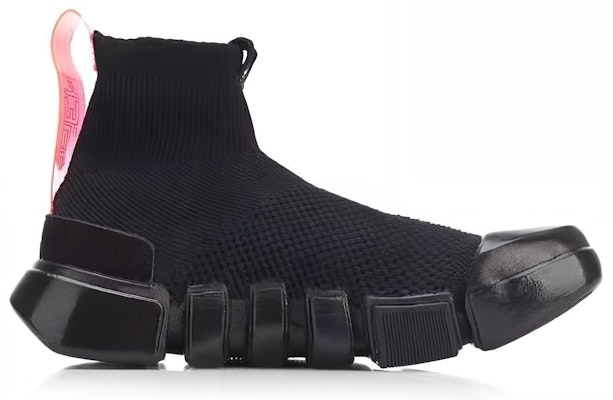 Li-Ning Wade Essence 2 x Star Wars 'Hitam' AGWN039-2 Order Li-Ning Wade Essence 2 x Star Wars 'Hitam' AGWN039-2
