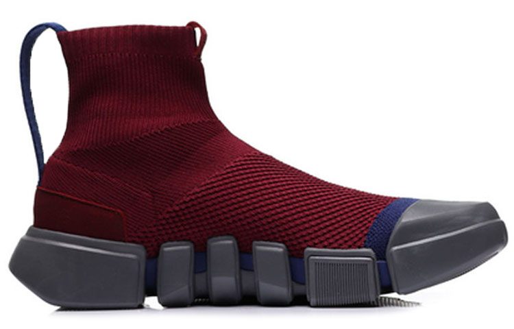 Order Li-Ning Wade Essence Hi 'Hitam Merah' ABCM113-3