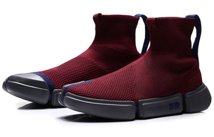 Lookbook Li-Ning Wade Essence Hi 'Hitam Merah' ABCM113-3