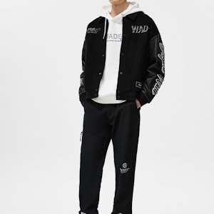 Chaqueta Polo Negra Li-Ning Wade Series con Diseño de Letras 拼接. AJMT107-1 Shop Chaqueta Polo Negra Li-Ning Wade Series con Diseño de Letras 拼接. AJMT107-1