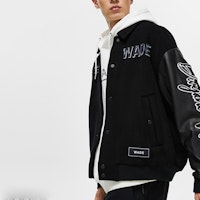 Chaqueta Polo Negra Li-Ning Wade Series con Diseño de Letras 拼接. AJMT107-1 Details for Chaqueta Polo Negra Li-Ning Wade Series con Diseño de Letras 拼接. AJMT107-1