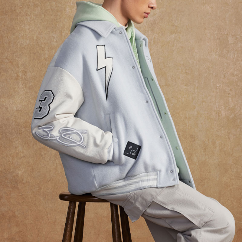 Purchase Chaqueta Li-Ning Wade Series Colorblock Azul Claro AJDT743-3