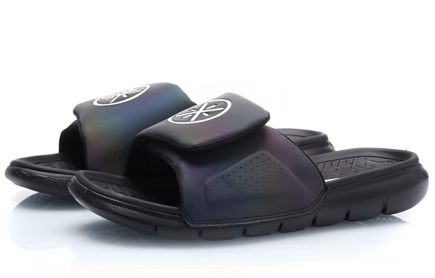 Lookbook Sandalias Negras con Velcro Li-Ning Wade Series AGAP009-3