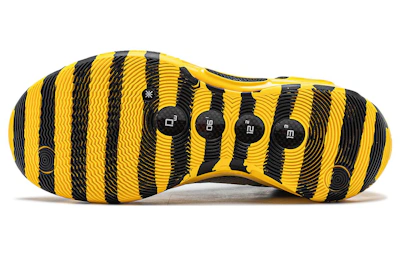 Li-Ning Way of Wade 10 'Caution'