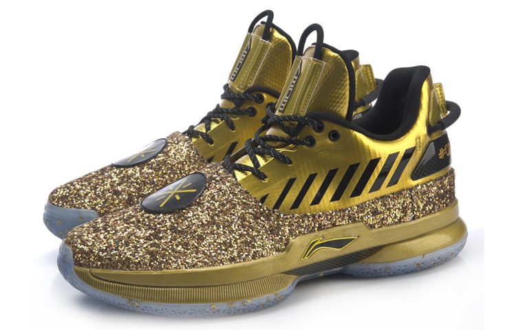 Shop Li-Ning Way of Wade 7 One Last Dance Away Pria Sneaker ABAN079-27