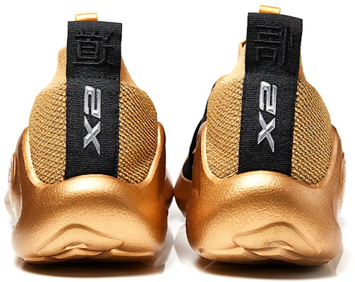 Li-Ning Way of Wade x BMW Low 'Emas Hitam' AGWN053-3 Lookbook Li-Ning Way of Wade x BMW Low 'Emas Hitam' AGWN053-3