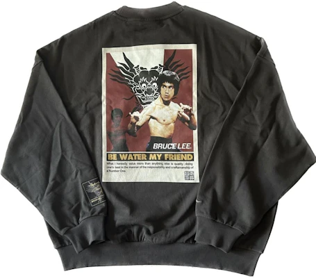 Li-Ning x Bruce Lee Classic Action Graphic Unisex Crewneck Sweatshirt - Grey AWDRF17-2 Lookbook Li-Ning x Bruce Lee Classic Action Graphic Unisex Crewneck Sweatshirt - Grey AWDRF17-2