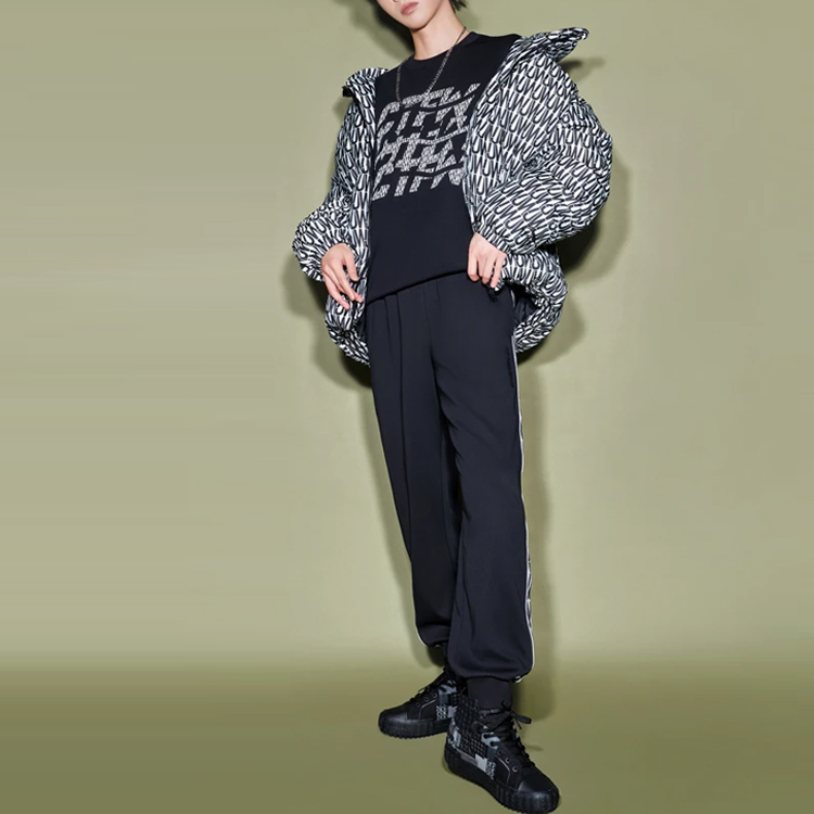 Shop Li-Ning x Jason Wu Designer Collab Winter Puffer Jacket Unisex Black White. AYMR500-1