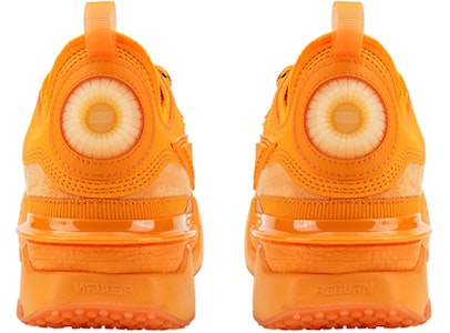 Li-Ning x LNG Reburn 'Jingga Tropis' LGLS011-3 Purchase Li-Ning x LNG Reburn 'Jingga Tropis' LGLS011-3