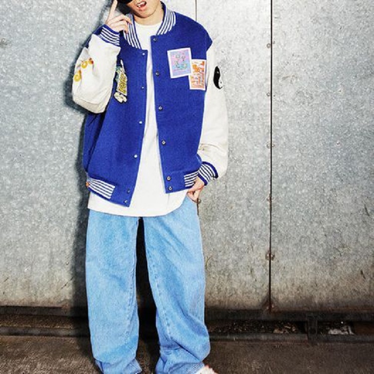 Details for Li-Ning x Steven Harrington Jaket Grafiti Sulam Biru Putih. AJMT301-2