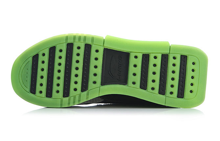 Shop 리닝 x 엑스라지 스타일리쉬 슈즈 &#x27;블랙 네온&#x27; AGLP095-2