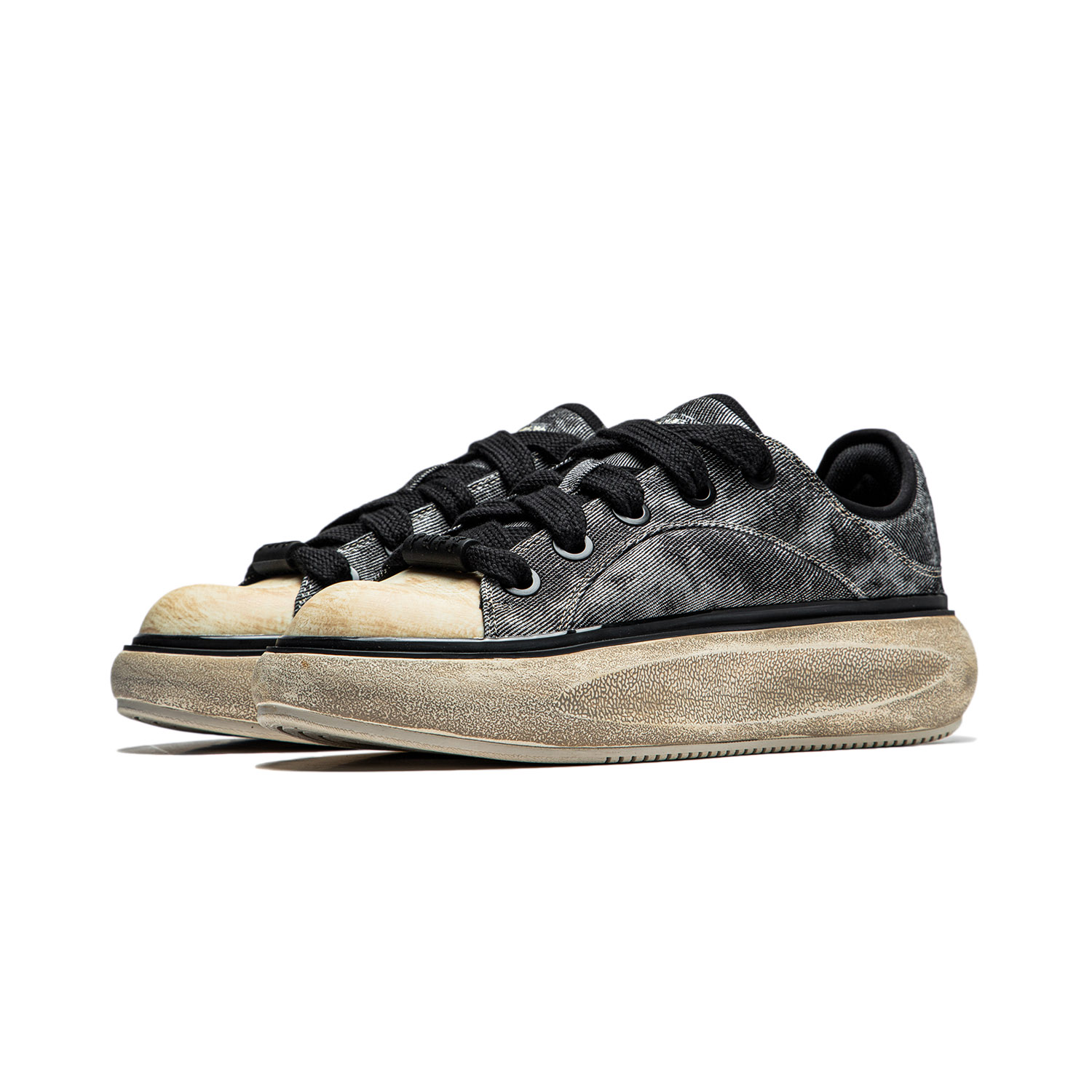 Lookbook 台灣李寧 雲遊C4D 減震耐磨 低筒 休閒生活鞋 男款 黑白