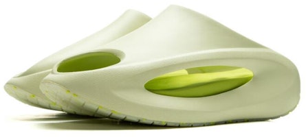 台灣李寧 雲遊Slay 時尚百搭 防滑耐磨一字拖鞋 男女同款 淡果綠 Lookbook 台灣李寧 雲遊Slay 時尚百搭 防滑耐磨一字拖鞋 男女同款 淡果綠